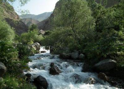 آبشار لالون فشم مکانی مناسب برای سفر یکروزه